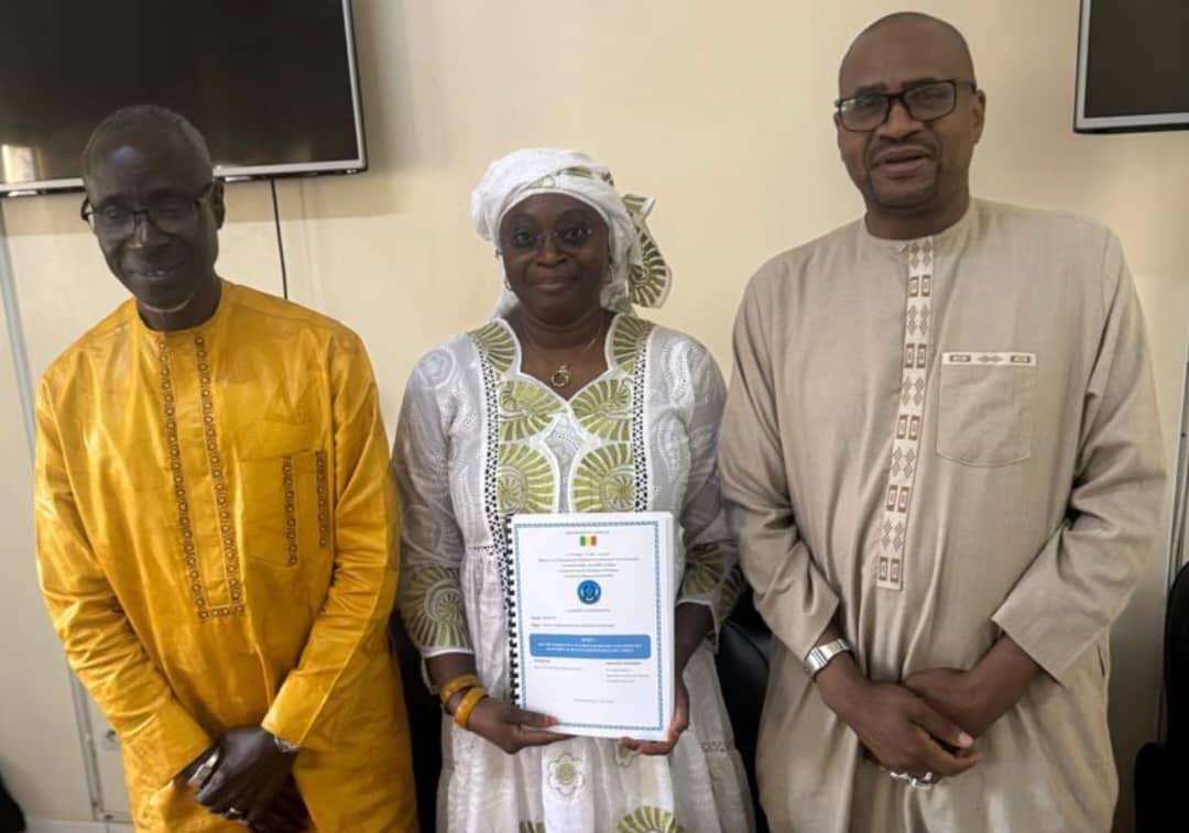 Fatou Bintou N’diaye décroche le grade de Maître S en droit et administration locale