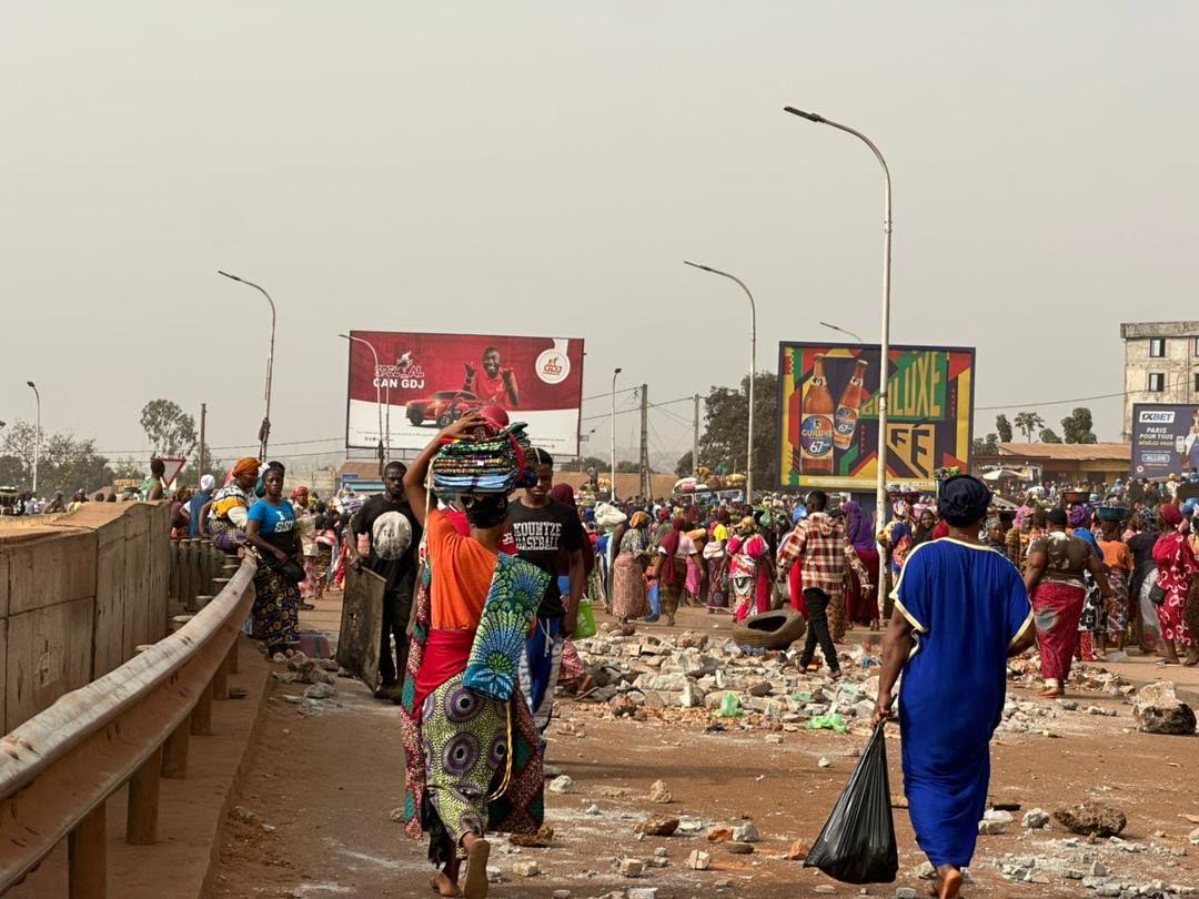 Marché de Sanoyah : vives tensions entre femmes vendeuses et forces de l’ordre